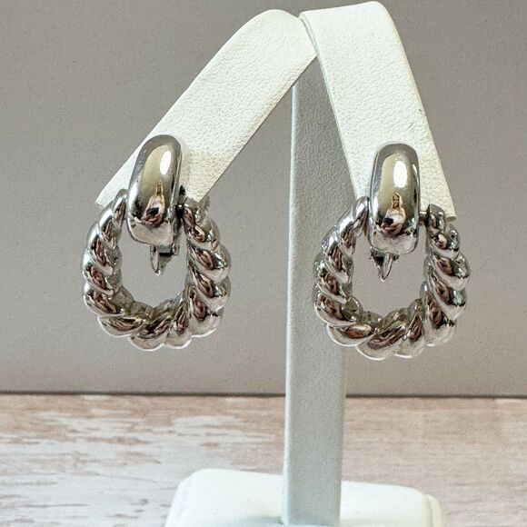 Napier Vintage Twisted Door Knocker Style Screw back Clip Earrings Silver Tone - Picture 4 of 9